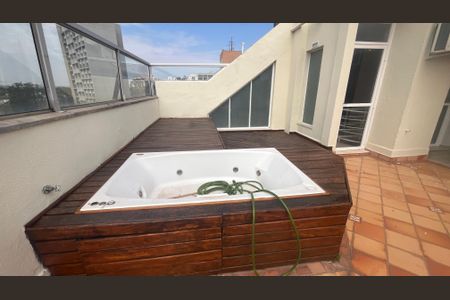 Apartamento à venda com 178m², 3 quartos e 2 vagasCobertura