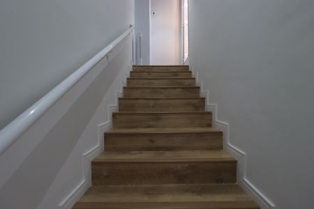 Apartamento à venda com 100m², 2 quartos e 1 vagaEscada