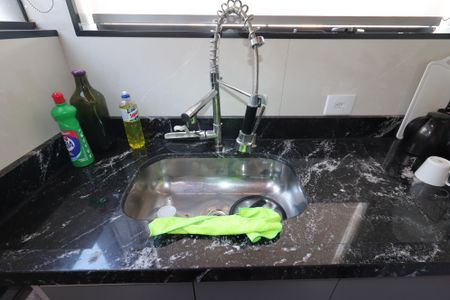 Apartamento à venda com 100m², 2 quartos e 1 vagaCozinha