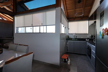 Apartamento à venda com 100m², 2 quartos e 1 vagaCozinha