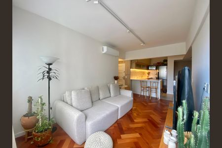 Sala de apartamento à venda com 2 quartos, 70m² em Ipanema, Rio de Janeiro