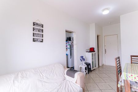 Apartamento à venda com 58m², 2 quartos e 1 vaga Apartamento à venda com 58m², 2 quartos e 1 vagaSala