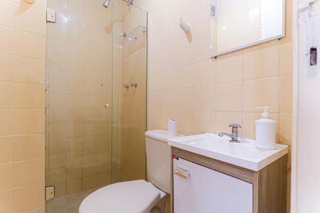 Apartamento à venda com 58m², 2 quartos e 1 vaga Apartamento à venda com 58m², 2 quartos e 1 vagaBanheiro Social