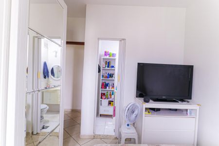 Apartamento à venda com 58m², 2 quartos e 1 vaga Apartamento à venda com 58m², 2 quartos e 1 vagaSuíte