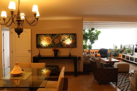 Apartamento à venda com 190m², 2 quartos e 1 vagaSala