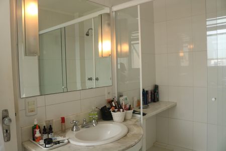 Apartamento à venda com 190m², 2 quartos e 1 vagaBanheiro da Suíte