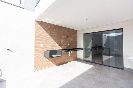 Casa à venda com 215m², 3 quartos e 6 vagas Casa à venda com 215m², 3 quartos e 6 vagasÁrea Gourmet