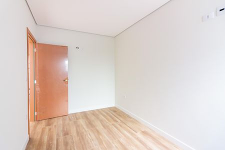 Casa à venda com 215m², 3 quartos e 6 vagas Casa à venda com 215m², 3 quartos e 6 vagasQuarto 2