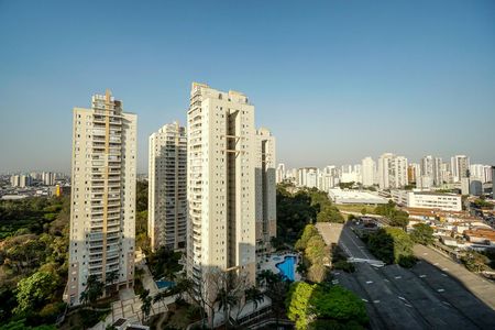 Apartamento à venda com 165m², 4 quartos e 3 vagasVista da suíte 01