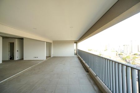 Apartamento à venda com 165m², 4 quartos e 3 vagasVaranda