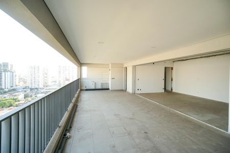Apartamento à venda com 165m², 4 quartos e 3 vagasVaranda
