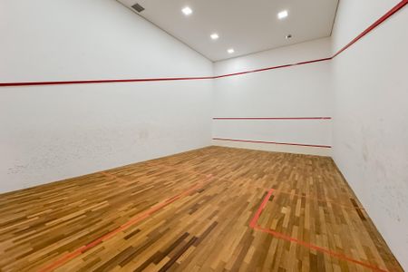 Apartamento à venda com 247m², 4 quartos e 4 vagas Apartamento à venda com 247m², 4 quartos e 4 vagasQuadra de Squash