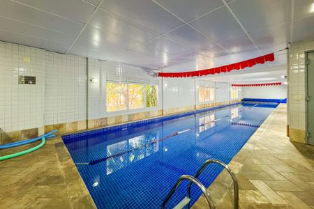 Apartamento à venda com 247m², 4 quartos e 4 vagas Apartamento à venda com 247m², 4 quartos e 4 vagasPiscina Coberta