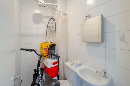 Apartamento à venda com 247m², 4 quartos e 4 vagas Apartamento à venda com 247m², 4 quartos e 4 vagasBanheiro de serviço