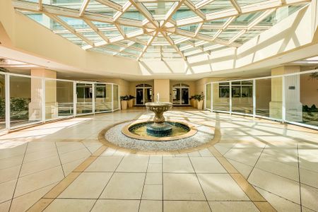 Apartamento à venda com 247m², 4 quartos e 4 vagas Apartamento à venda com 247m², 4 quartos e 4 vagasEntrada