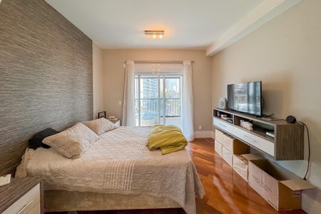 Apartamento à venda com 247m², 4 quartos e 4 vagas Apartamento à venda com 247m², 4 quartos e 4 vagasSuíte Master