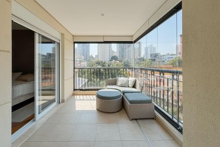 Apartamento à venda com 247m², 4 quartos e 4 vagas Apartamento à venda com 247m², 4 quartos e 4 vagasVaranda da Suíte Master