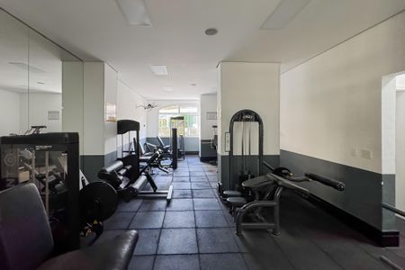 Apartamento à venda com 247m², 4 quartos e 4 vagas Apartamento à venda com 247m², 4 quartos e 4 vagasAcademia