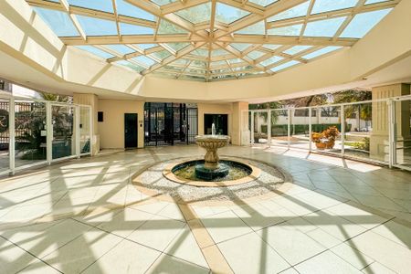 Apartamento à venda com 247m², 4 quartos e 4 vagas Apartamento à venda com 247m², 4 quartos e 4 vagasEntrada