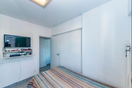Apartamento à venda com 140m², 4 quartos e 3 vagasQuarto 4