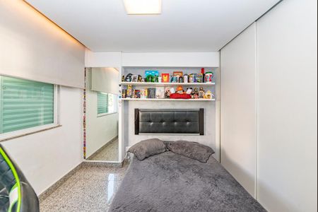 Apartamento à venda com 140m², 4 quartos e 3 vagasQuarto 3