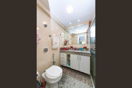 Apartamento à venda com 140m², 4 quartos e 3 vagasBanheiro da Suíte