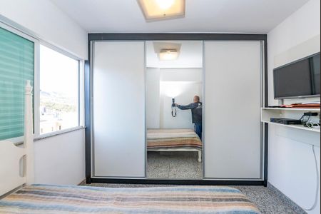 Apartamento à venda com 140m², 4 quartos e 3 vagasQuarto 4