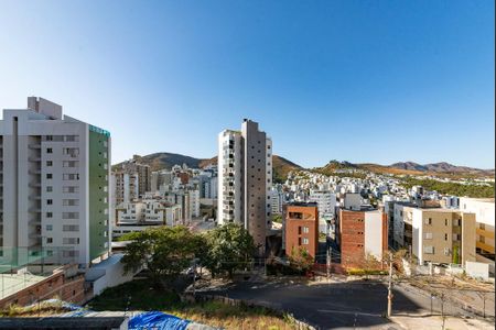 Sala de apartamento à venda com 4 quartos, 140m² em Buritis, Belo Horizonte