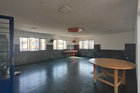 Apartamento para alugar com 55m², 2 quartos e 1 vaga Apartamento para alugar com 55m², 2 quartos e 1 vagaÁrea comum - Salão de festas