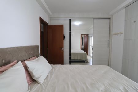 Apartamento para alugar com 170m², 4 quartos e 2 vagasQuarto Suíte 3