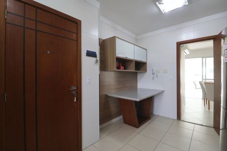 Apartamento para alugar com 170m², 4 quartos e 2 vagasCozinha