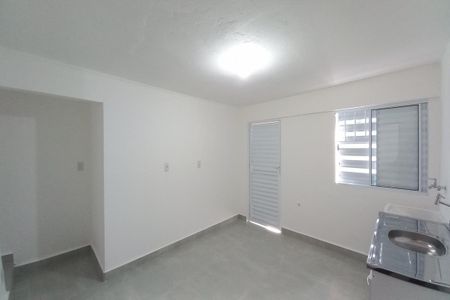 Studio para alugar com 28m², 2 quartos e sem vaga Studio para alugar com 28m², 2 quartos e sem vagaSala/Cozinha