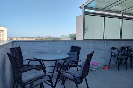 Apartamento à venda com 205m², 4 quartos e 2 vagas Apartamento à venda com 205m², 4 quartos e 2 vagasCobertura