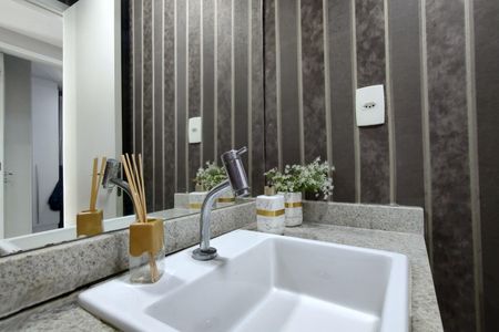 Apartamento à venda com 205m², 4 quartos e 2 vagas Apartamento à venda com 205m², 4 quartos e 2 vagasLavabo