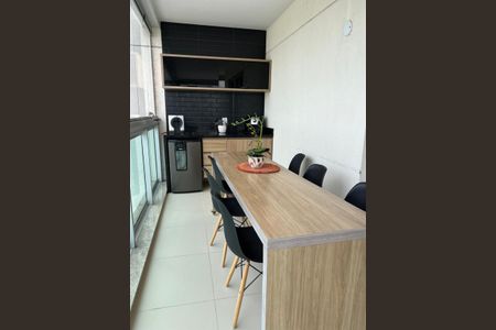 Apartamento à venda com 205m², 4 quartos e 2 vagasVaranda