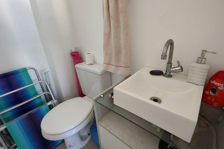 Apartamento à venda com 205m², 4 quartos e 2 vagas Apartamento à venda com 205m², 4 quartos e 2 vagasCobertura - Lavabo