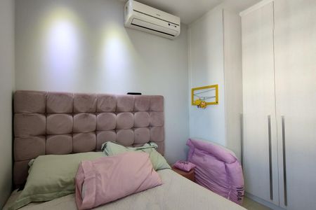 Apartamento à venda com 205m², 4 quartos e 2 vagas Apartamento à venda com 205m², 4 quartos e 2 vagasQuarto 1