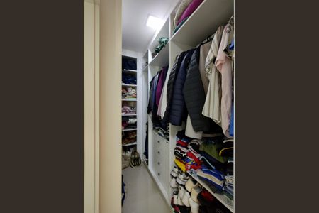 Apartamento à venda com 205m², 4 quartos e 2 vagasBanheiro da Suíte 2