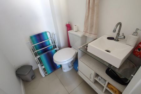 Apartamento à venda com 205m², 4 quartos e 2 vagas Apartamento à venda com 205m², 4 quartos e 2 vagasCobertura - Lavabo
