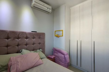 Apartamento à venda com 205m², 4 quartos e 2 vagas Apartamento à venda com 205m², 4 quartos e 2 vagasQuarto 1