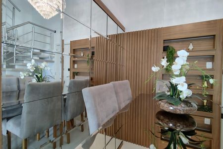 Apartamento à venda com 205m², 4 quartos e 2 vagas Apartamento à venda com 205m², 4 quartos e 2 vagasSala