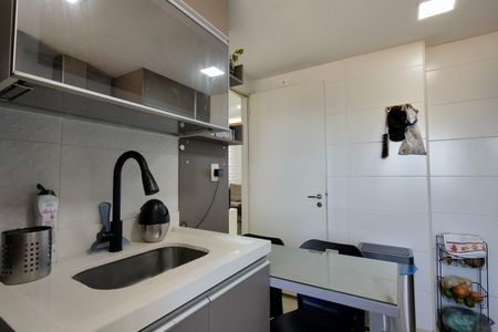 Apartamento à venda com 205m², 4 quartos e 2 vagas Apartamento à venda com 205m², 4 quartos e 2 vagasCozinha