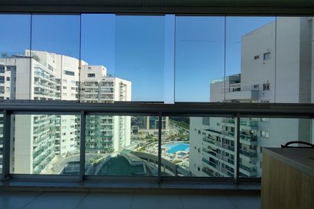 Apartamento à venda com 205m², 4 quartos e 2 vagas Apartamento à venda com 205m², 4 quartos e 2 vagasVaranda