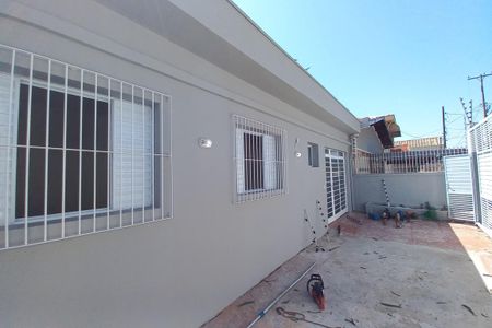 Fachada do Prédio de casa para alugar com 1 quarto, 25m² em Jardim Proença, Campinas