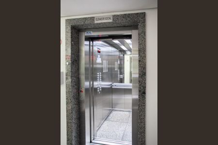 Apartamento para alugar com 70m², 2 quartos e 2 vagas Apartamento para alugar com 70m², 2 quartos e 2 vagasElevador