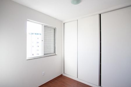 Apartamento para alugar com 70m², 2 quartos e 2 vagas Apartamento para alugar com 70m², 2 quartos e 2 vagasQuarto 2