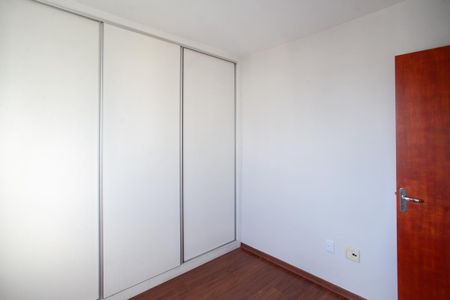 Apartamento para alugar com 70m², 2 quartos e 2 vagas Apartamento para alugar com 70m², 2 quartos e 2 vagasQuarto 2