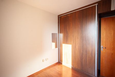Apartamento para alugar com 70m², 2 quartos e 2 vagas Apartamento para alugar com 70m², 2 quartos e 2 vagasQuarto 1