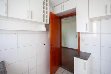 Apartamento para alugar com 70m², 2 quartos e 2 vagas Apartamento para alugar com 70m², 2 quartos e 2 vagasCozinha