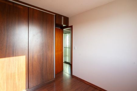 Apartamento para alugar com 70m², 2 quartos e 2 vagas Apartamento para alugar com 70m², 2 quartos e 2 vagasQuarto 1